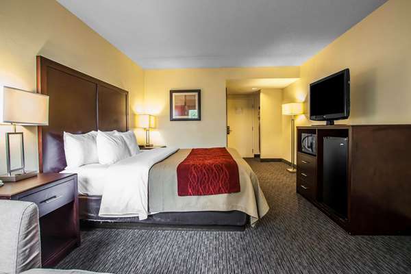  - Comfort Inn Trevose - I-276, Exit 351 & 352