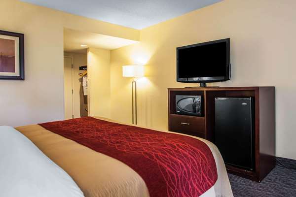  - Comfort Inn Trevose - I-276, Exit 351 & 352