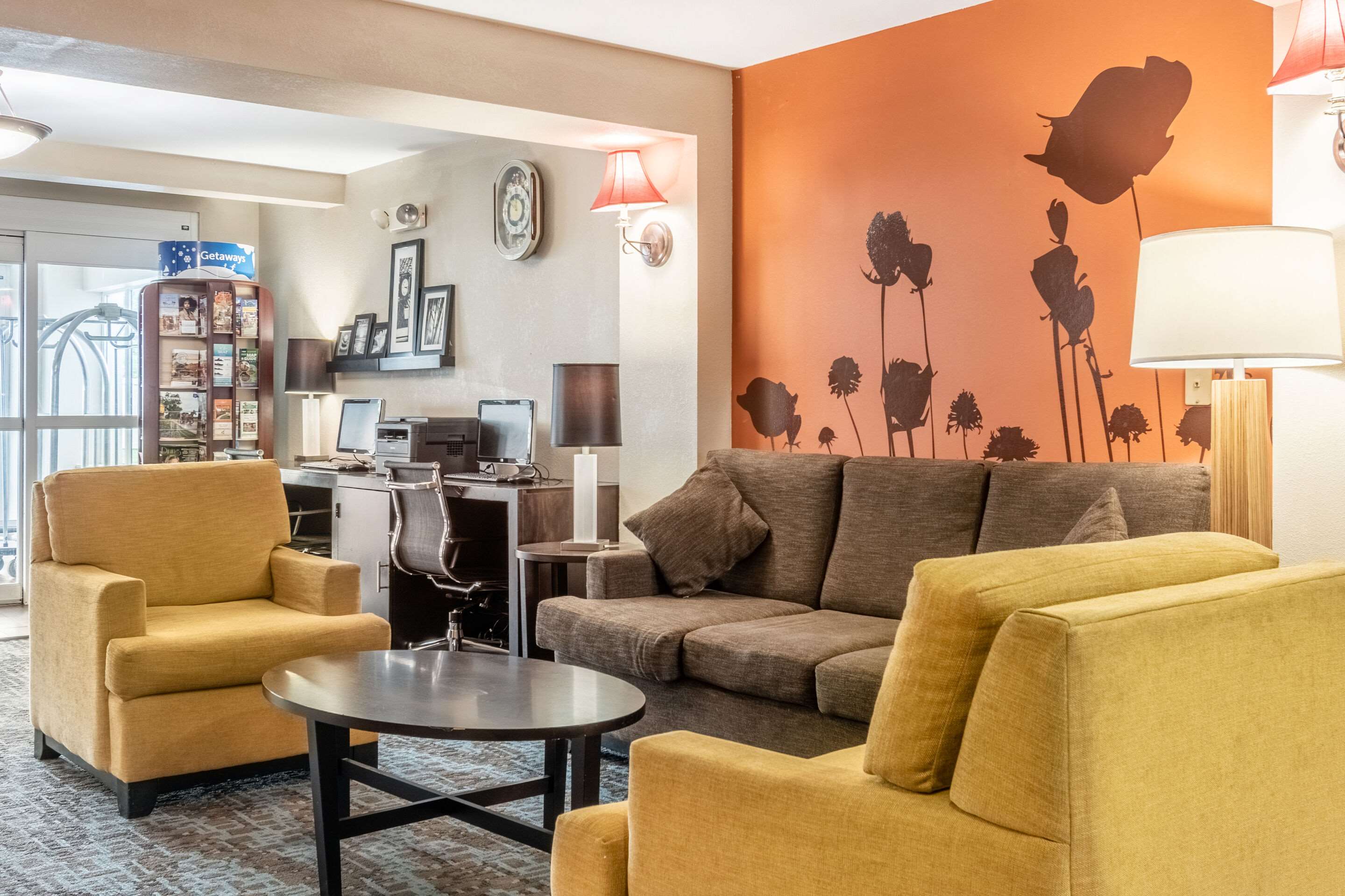 Lobby with sitting area | Sleep Inn & Suites