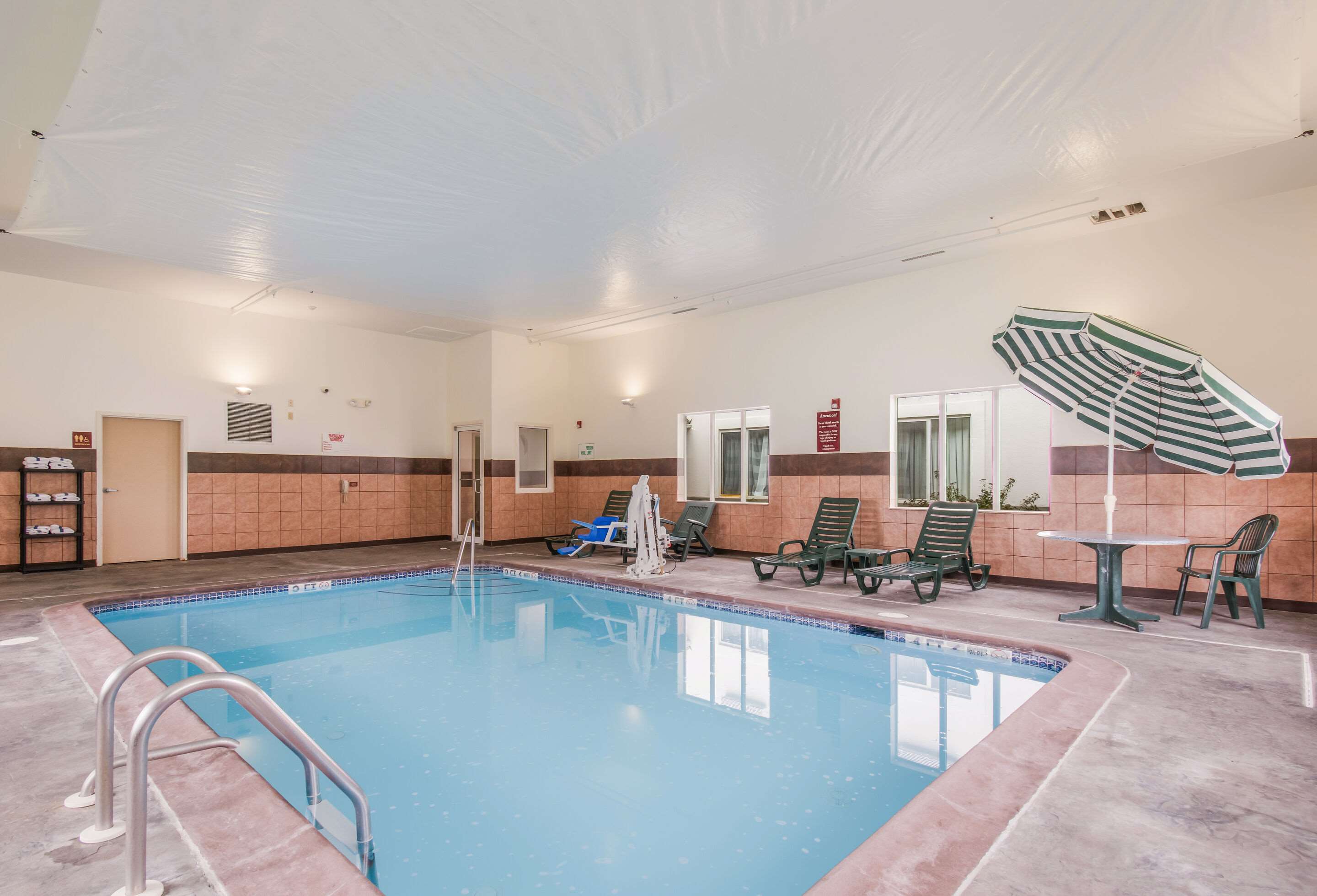 Indoor pool | Sleep Inn & Suites