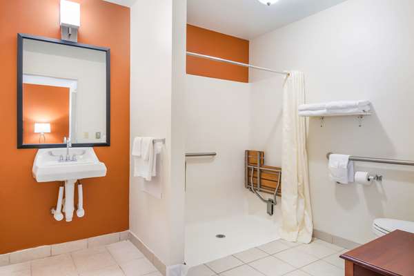  - Sleep Inn & Suites Ronks