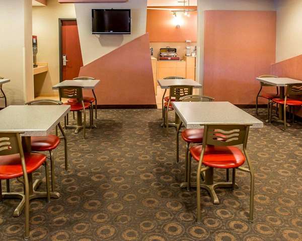 Amenities - Comfort Suites Monaca - I-376, Exit 39