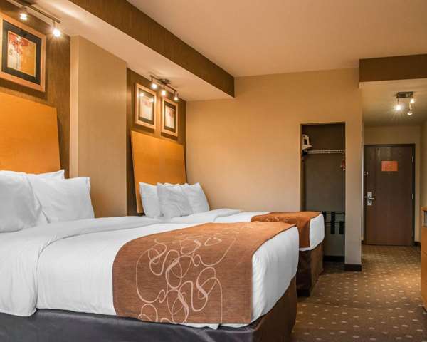  - Comfort Suites Monroeville - I-76, Exit 57