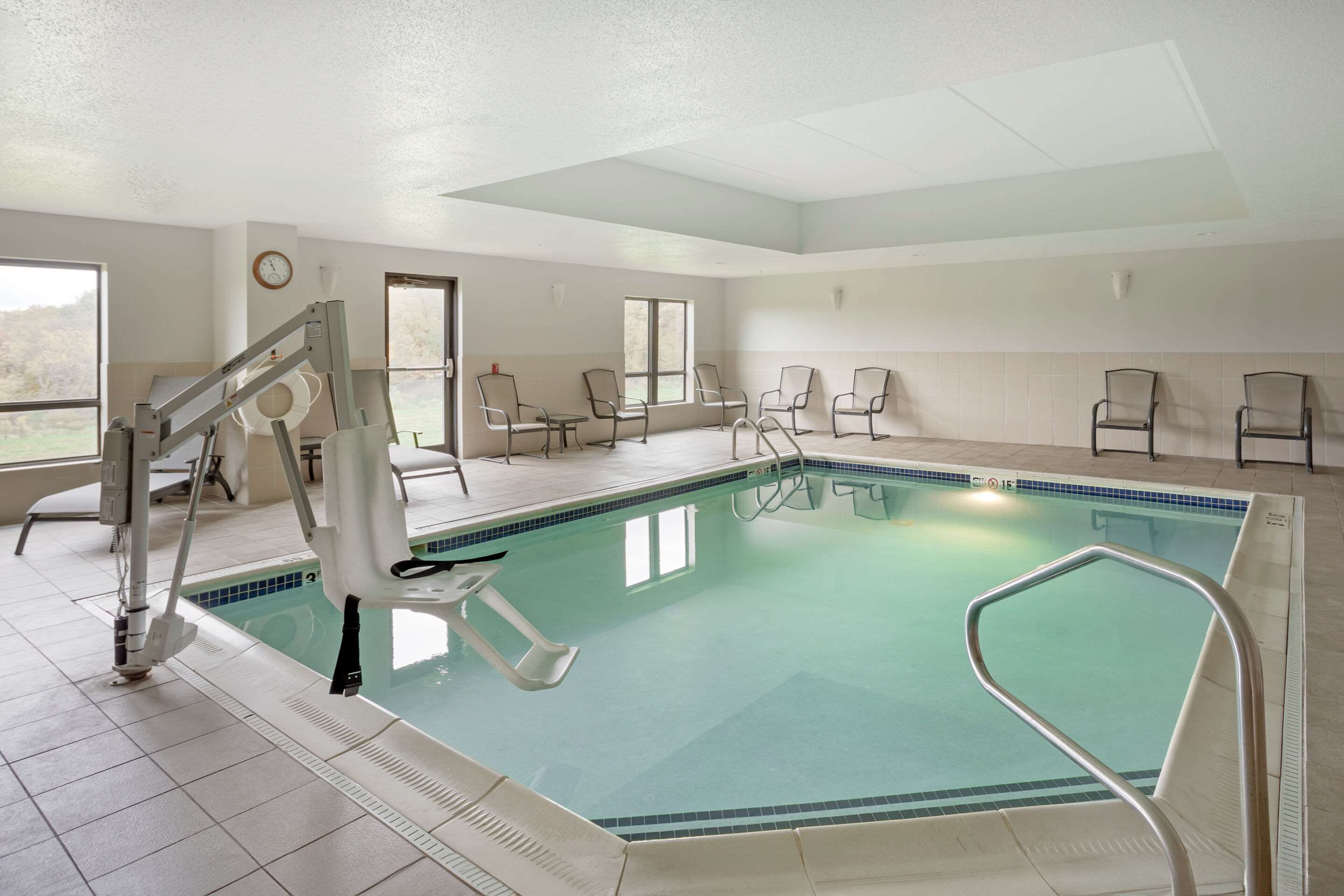 Indoor heated pool | Comfort Suites Bloomsburg