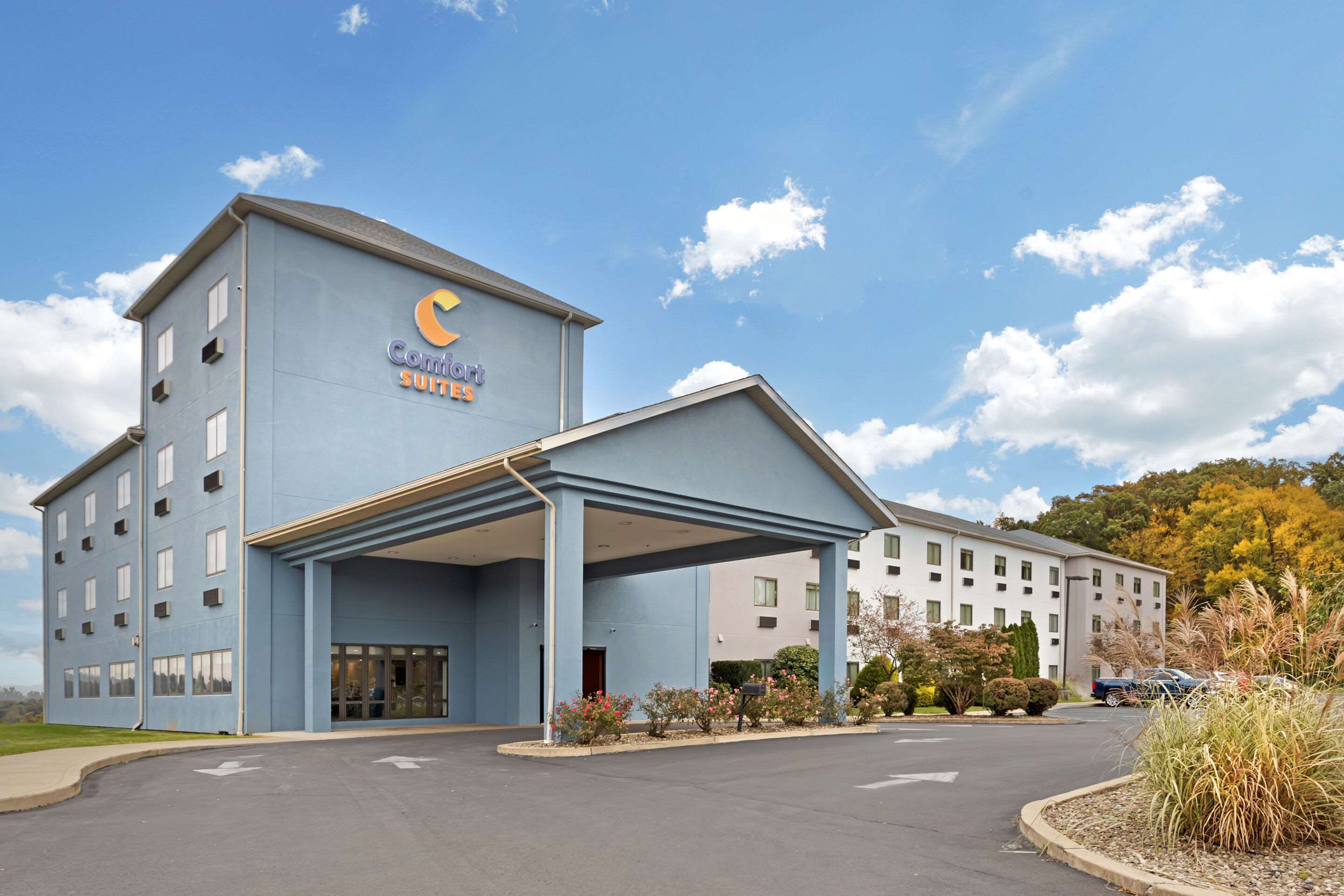 Hotel exterior | Comfort Suites Bloomsburg