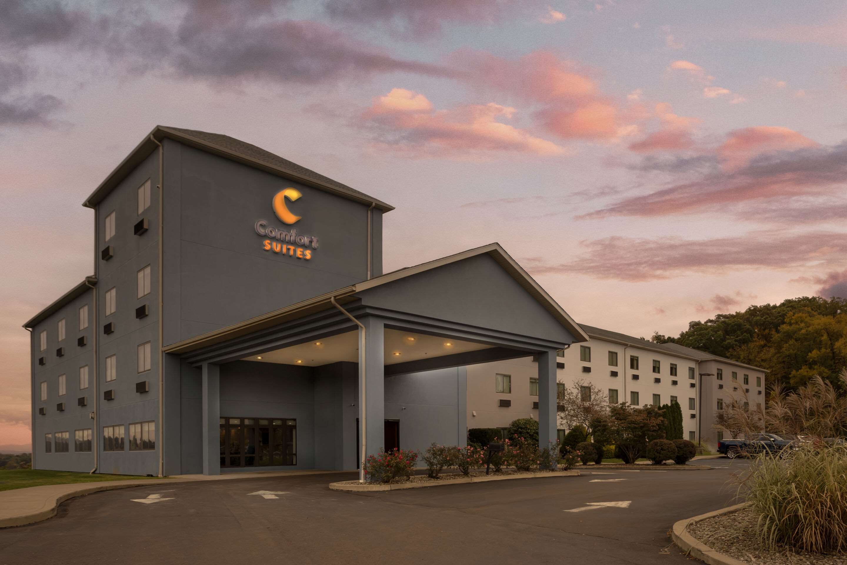 Twilight | Comfort Suites Bloomsburg