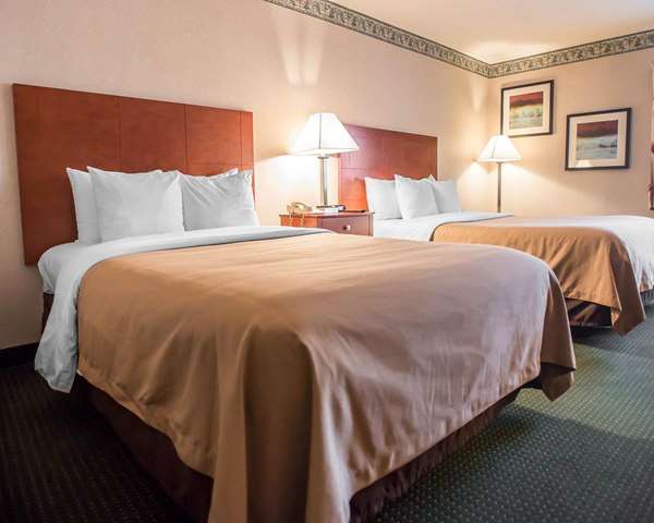  - Quality Inn New Columbia