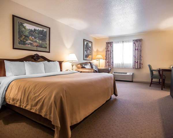  - Quality Inn New Columbia