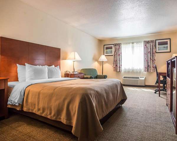  - Quality Inn New Columbia