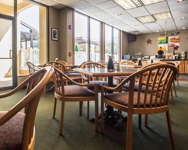 Amenities - Quality Inn New Columbia