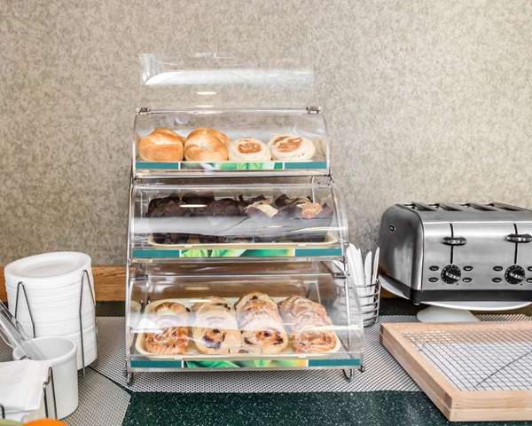 Amenities - Quality Inn New Columbia