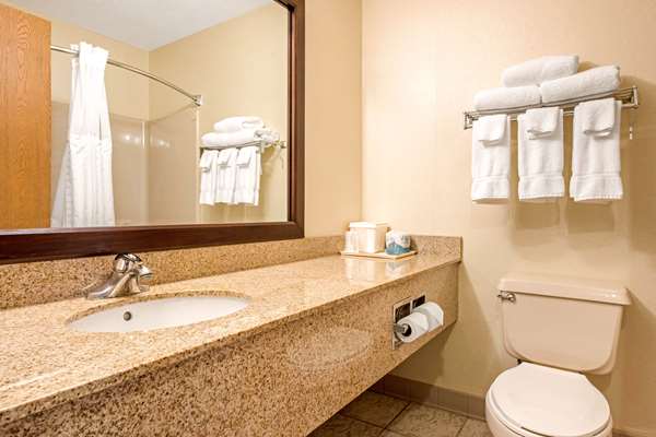  - Quality Inn New Castle