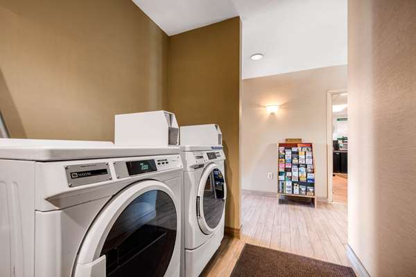 Amenities - Quality Inn New Castle