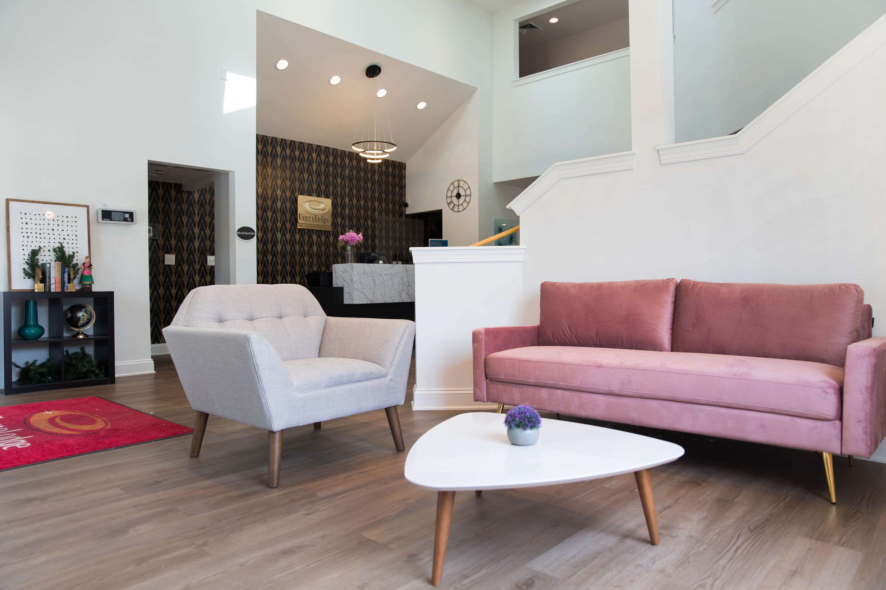 Lobby | Econo Lodge
