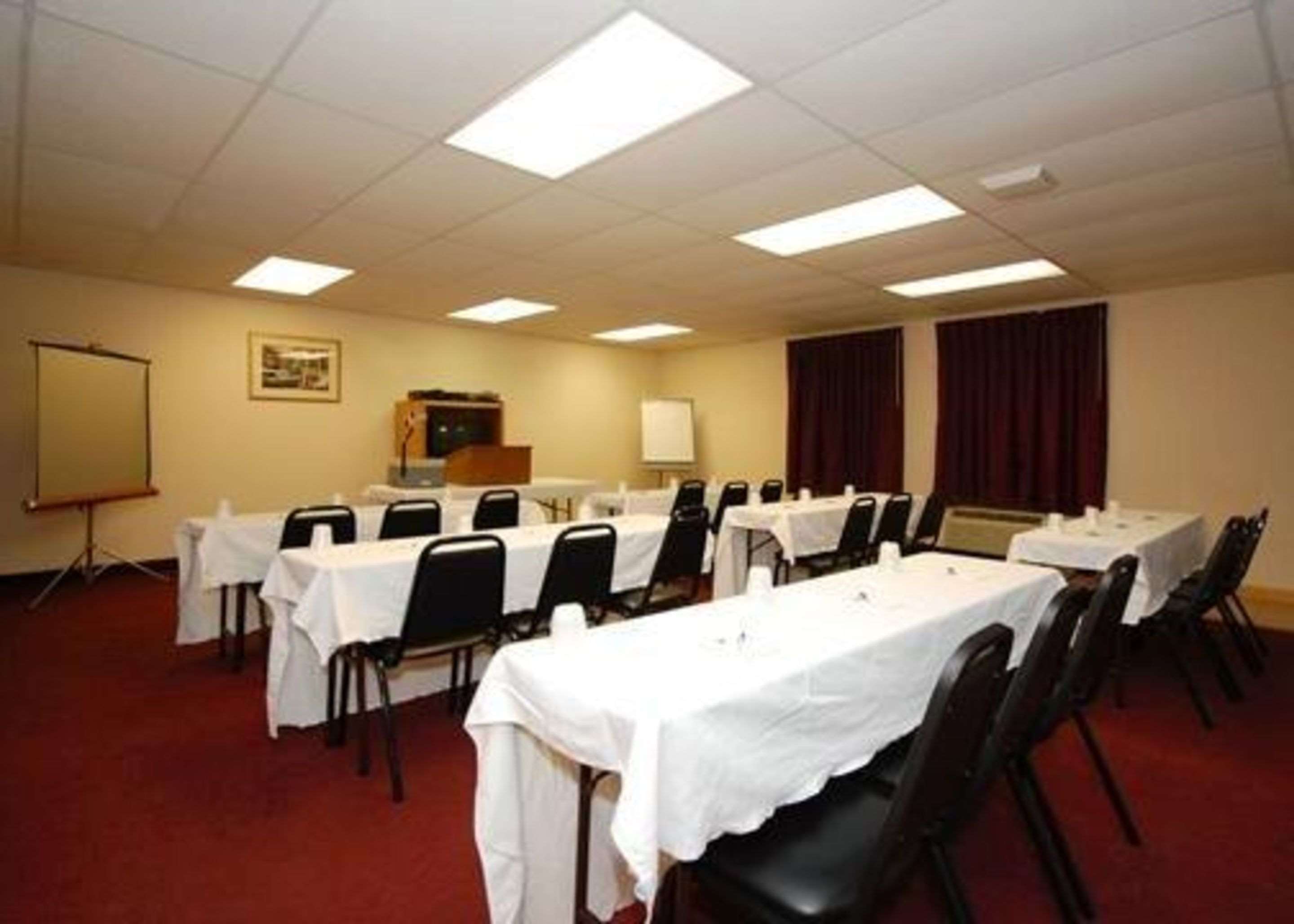 Large space perfect for corporate functions or training | Quality Inn