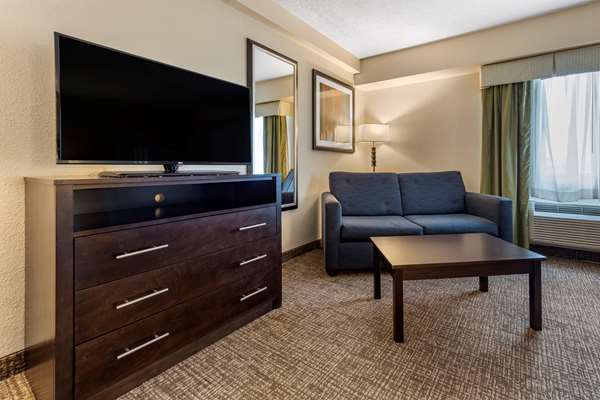  - Comfort Inn & Suites Butler