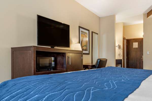  - Comfort Inn & Suites Butler
