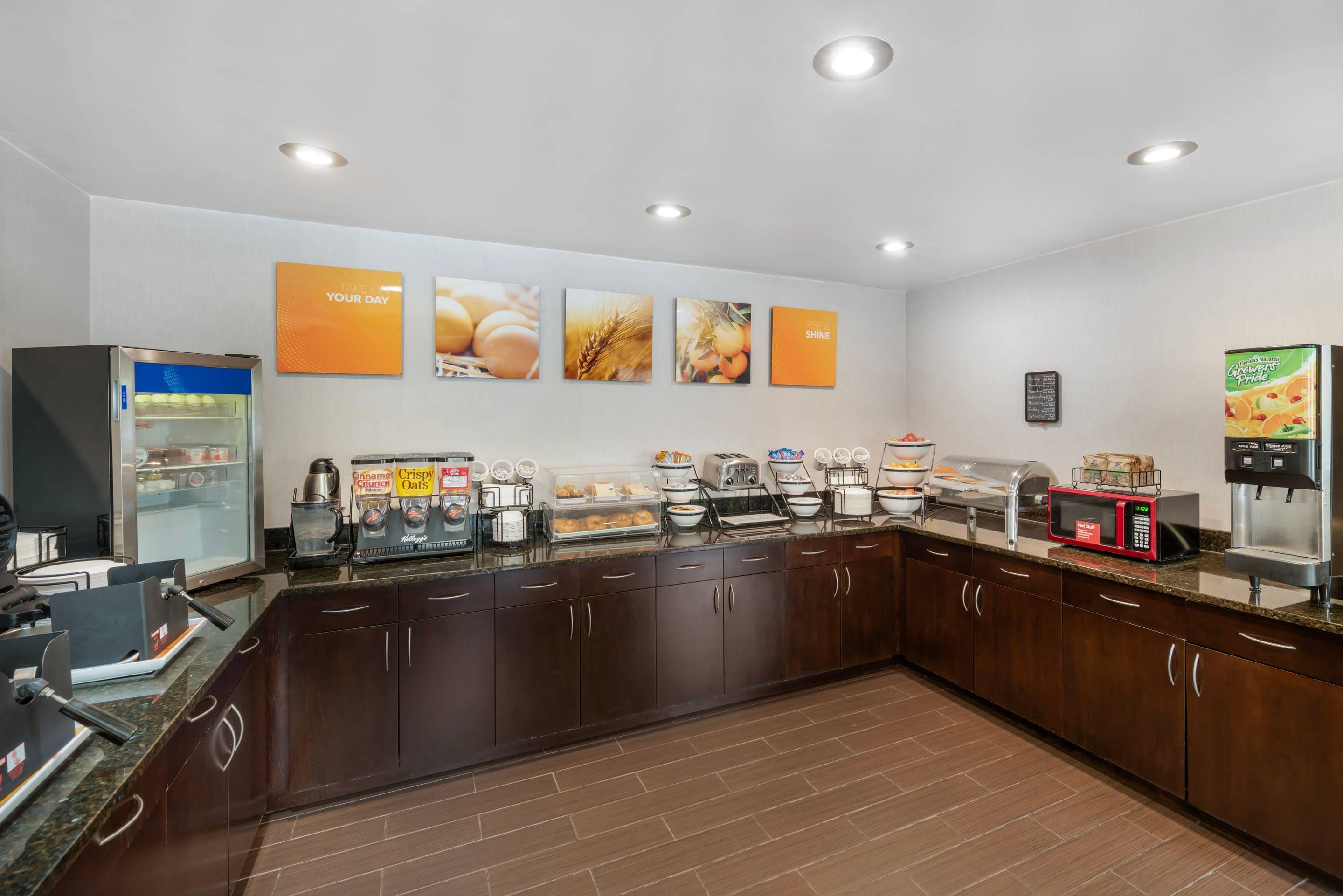Breakfast area