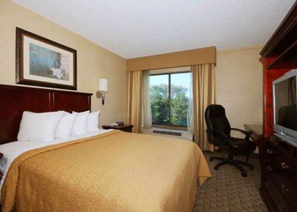  - Quality Inn & Suites Bensalem - I-276, Exit 351 & 352