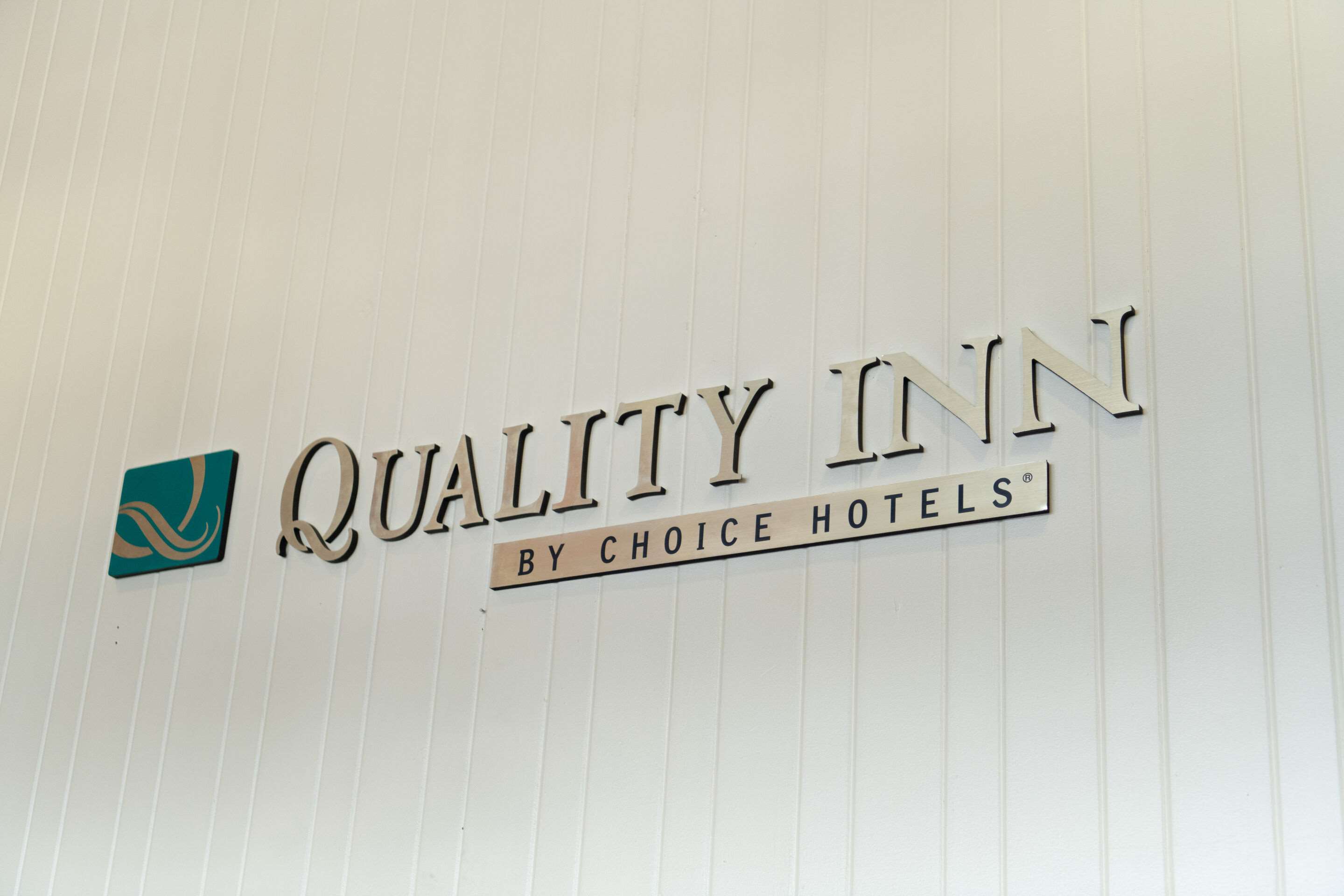 Logo | Quality Inn and Conference Center Somerset