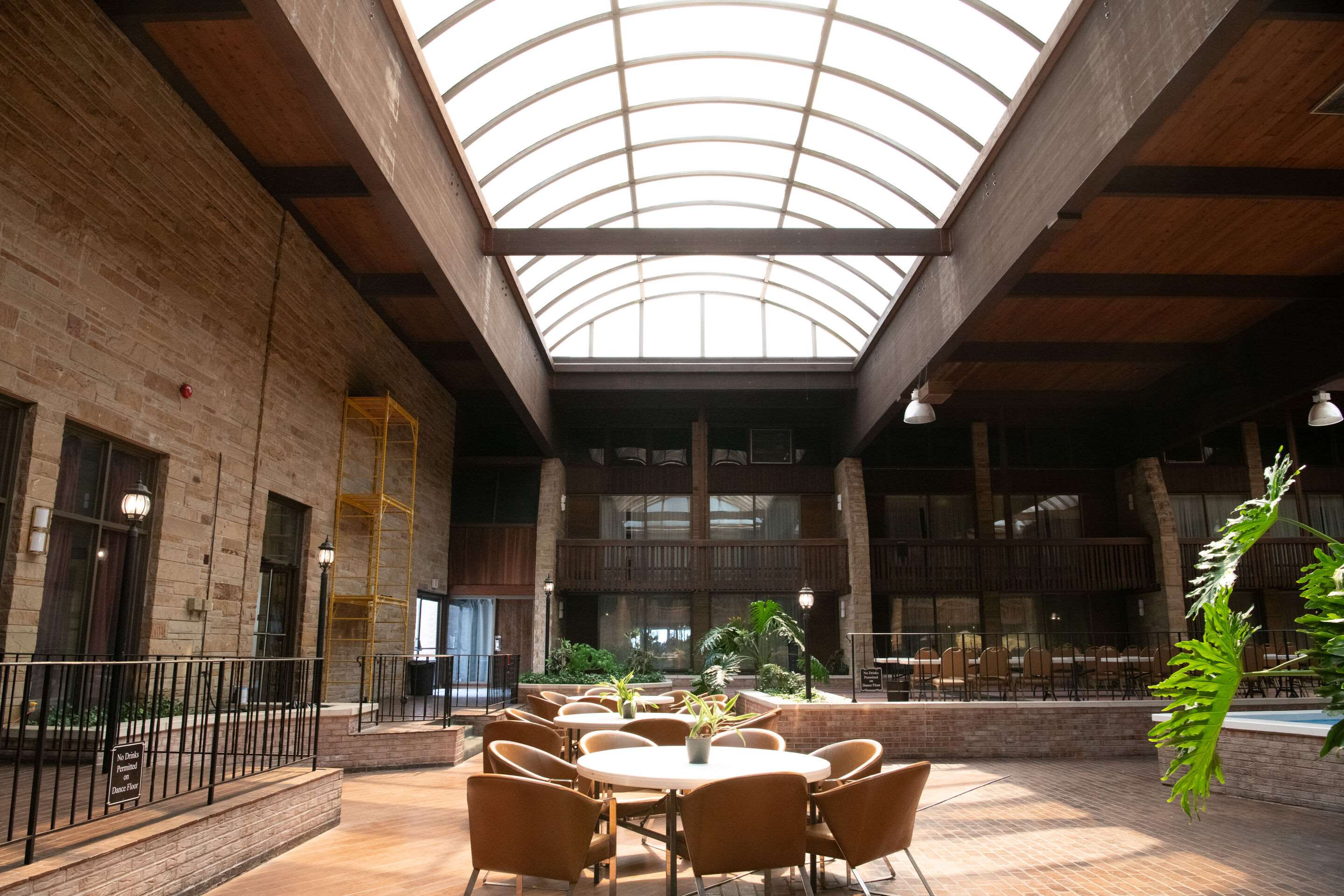 Relax by the pool | Quality Inn and Conference Center Somerset