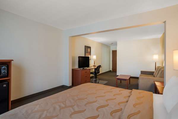 Suite - Quality Inn & Suites Chambersburg - I-81, Exit 20