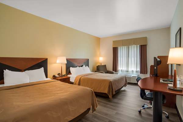  - Quality Inn & Suites Chambersburg - I-81, Exit 20