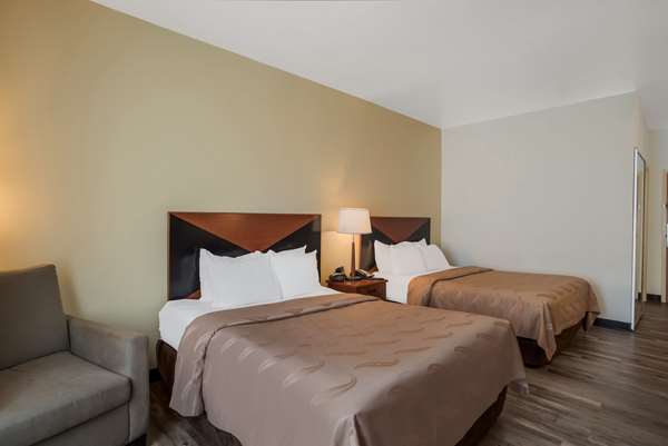  - Quality Inn & Suites Chambersburg - I-81, Exit 20
