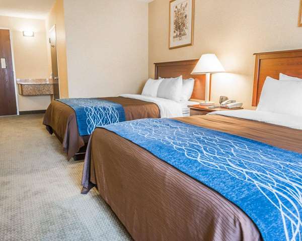  - Rodeway Inn Mercer - I-80, Exit 15