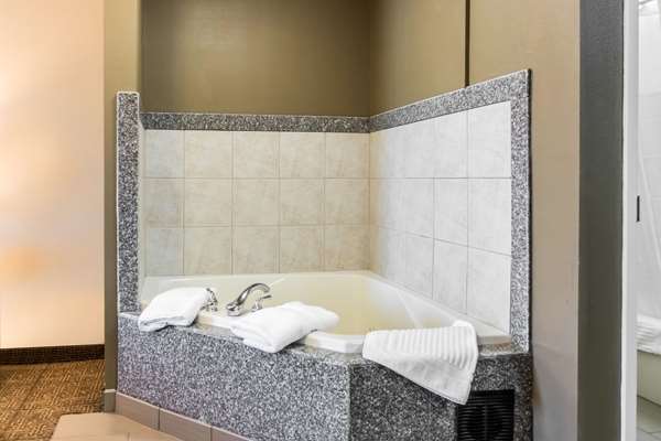  - Comfort Inn Columbia