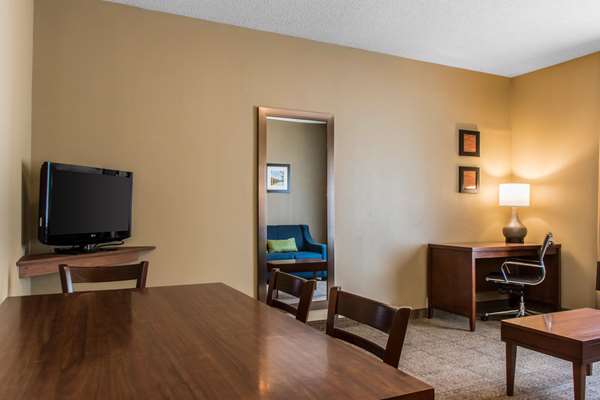 Suite - Comfort Inn Columbia