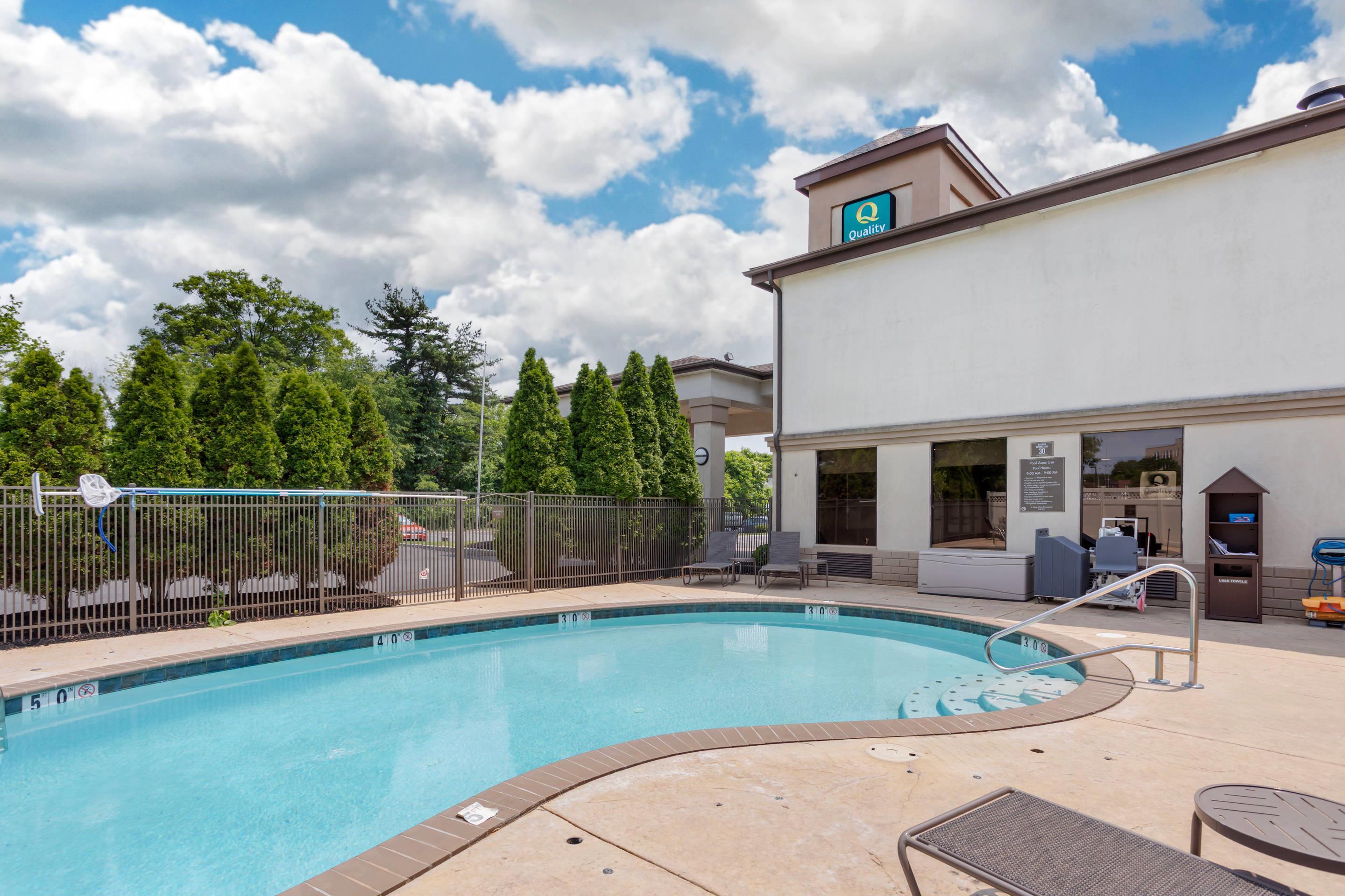 Outdoor pool | Quality Inn & Suites NJ State Capital Area