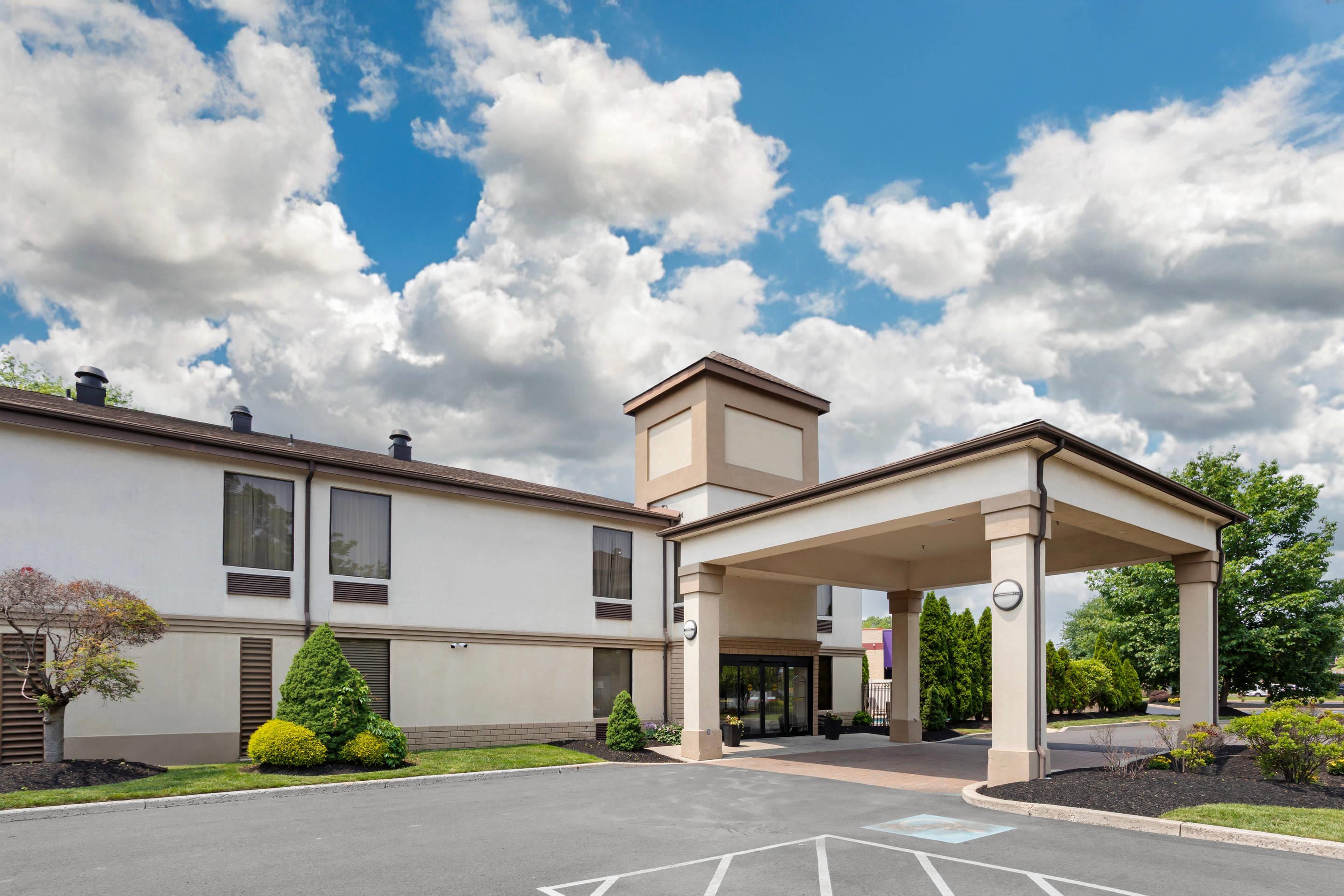 Hotel exterior | Quality Inn & Suites NJ State Capital Area