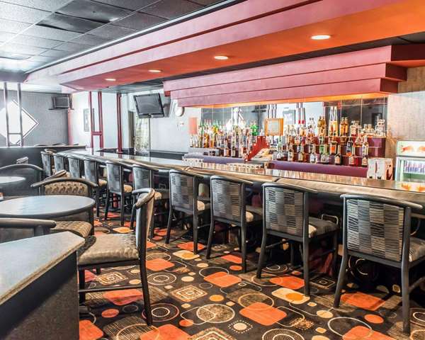 Bar - Comfort Inn Somerset - I-70 & I-76, Exit 110