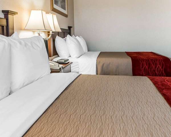  - Comfort Inn Somerset - I-70 & I-76, Exit 110