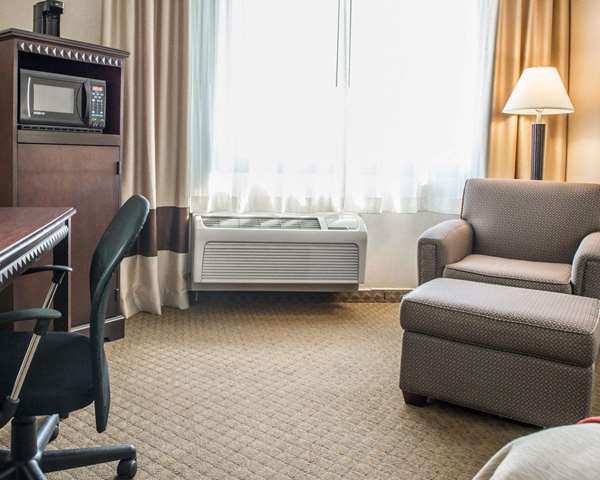  - Comfort Inn Somerset - I-70 & I-76, Exit 110