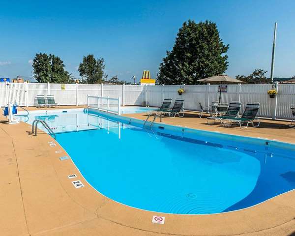 Pool - Comfort Inn Somerset - I-70 & I-76, Exit 110
