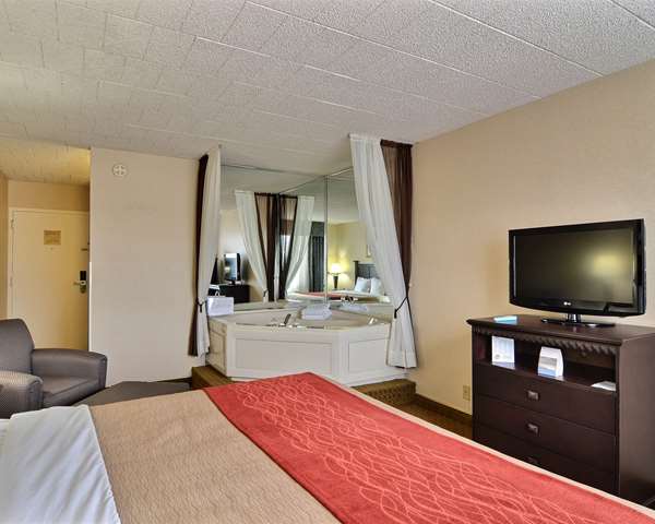 Suite - Comfort Inn Somerset - I-70 & I-76, Exit 110