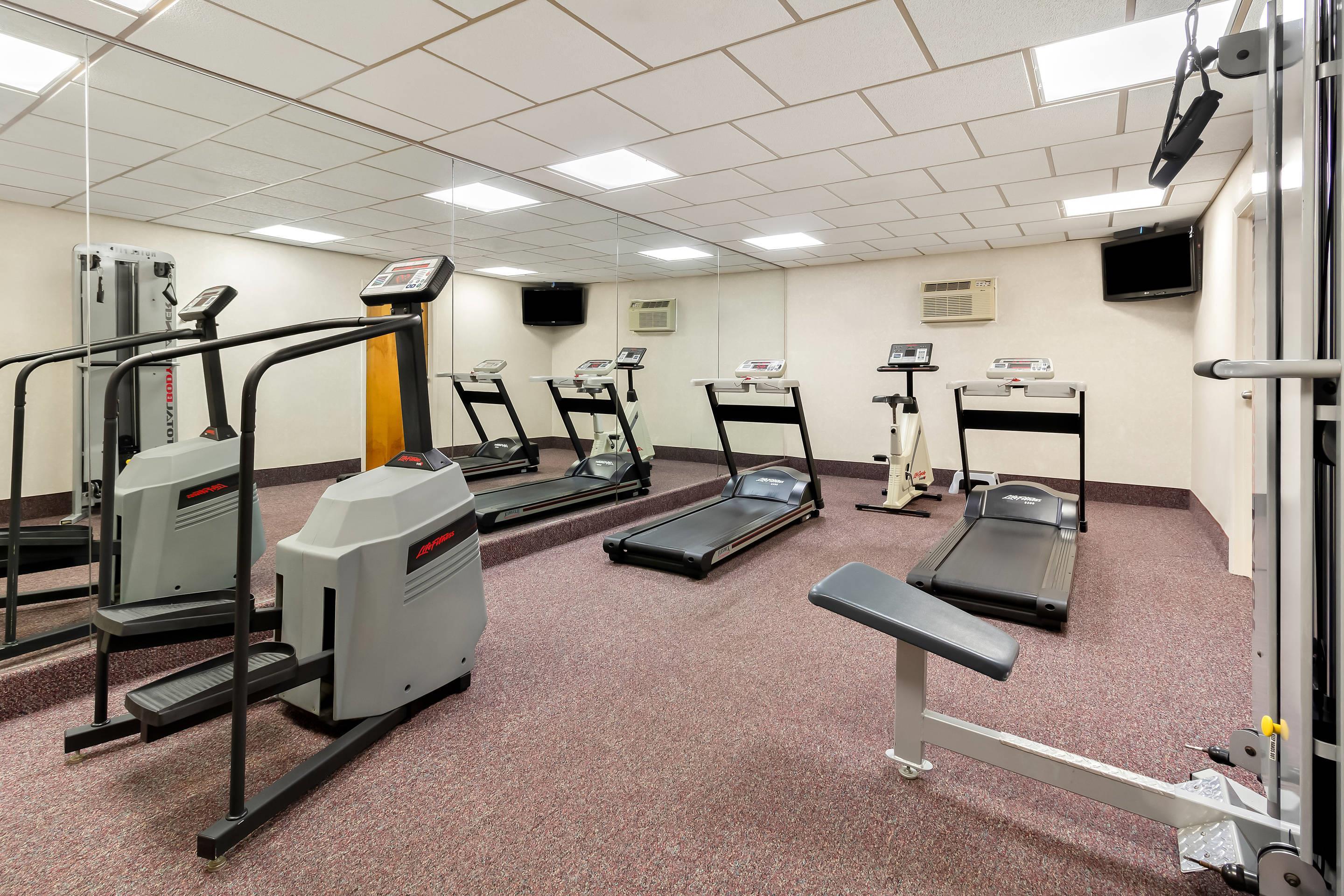 Fitness center | Comfort Inn