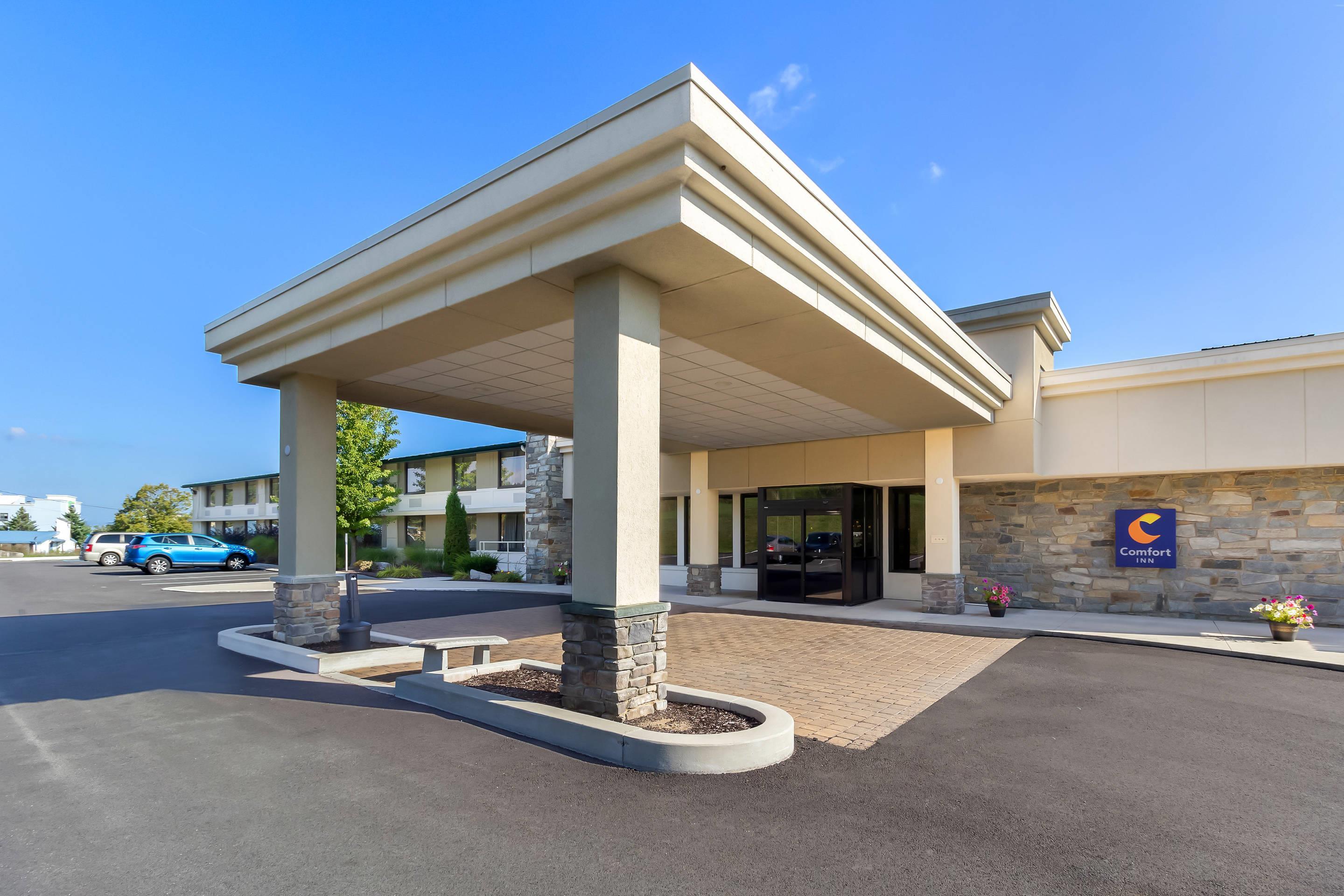 Hotel exterior | Comfort Inn