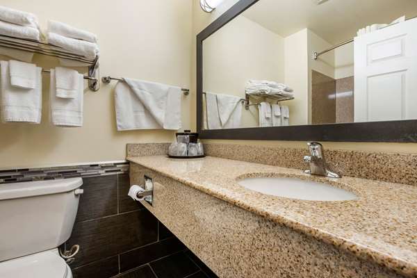  - MainStay Suites Grantville - I-81, Exit 80