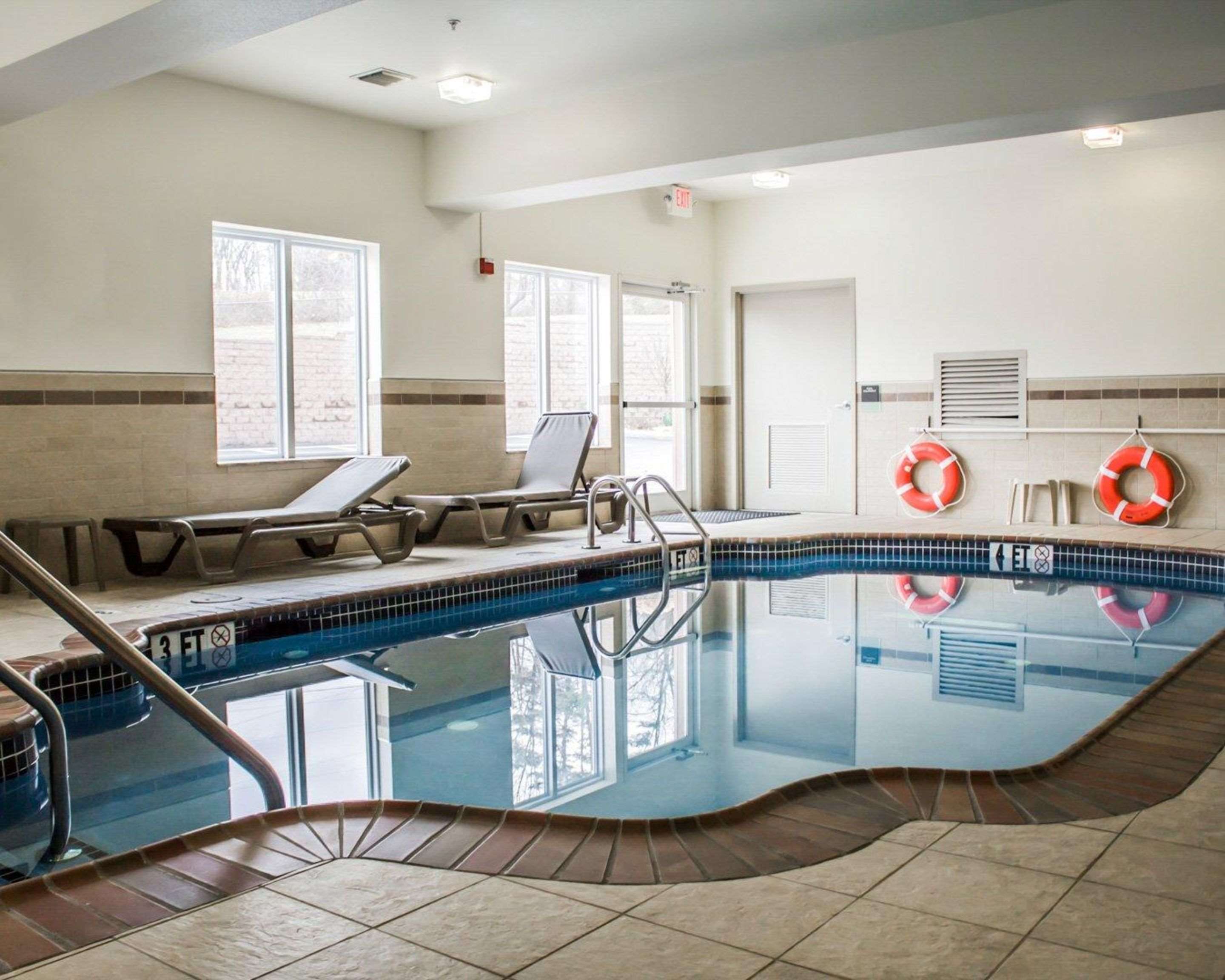 Indoor pool | Sleep Inn & Suites