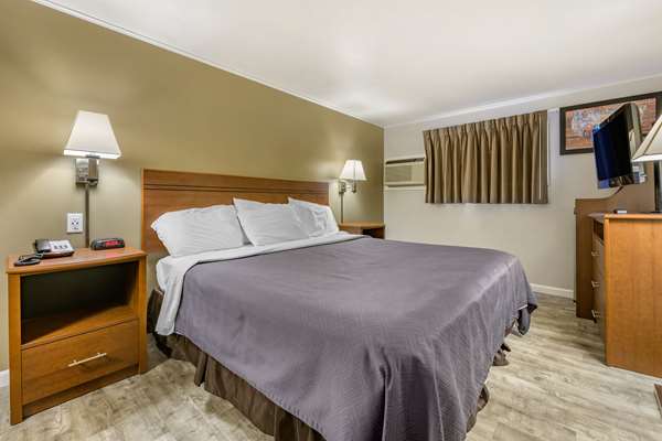  - Econo Lodge Bellefonte