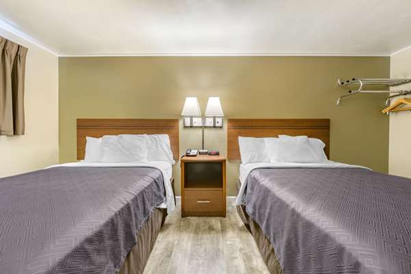  - Econo Lodge Bellefonte