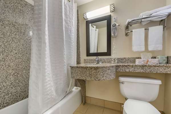  - Econo Lodge Bellefonte