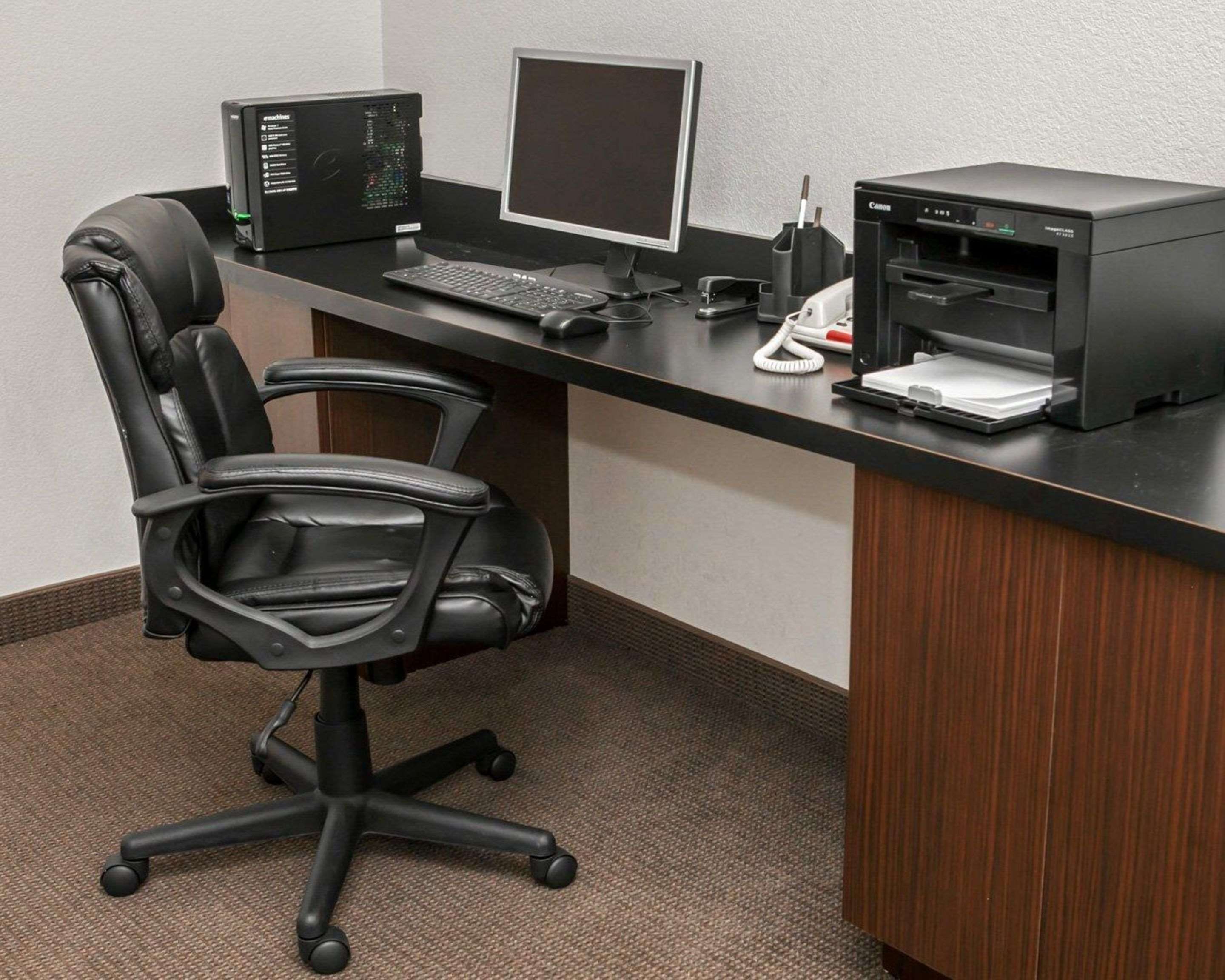 Business center | Sleep Inn & Suites Harrisburg - Hershey North