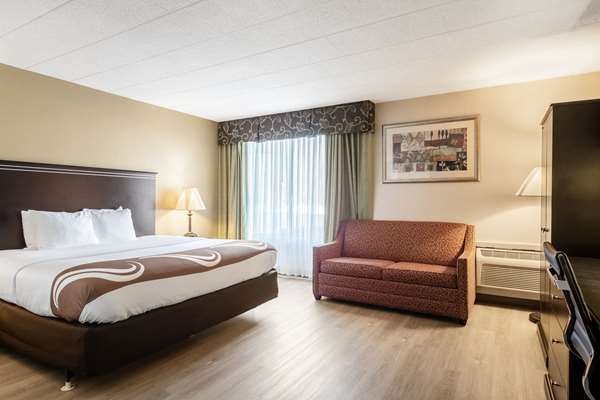 Suite - Quality Inn & Suites Indiana