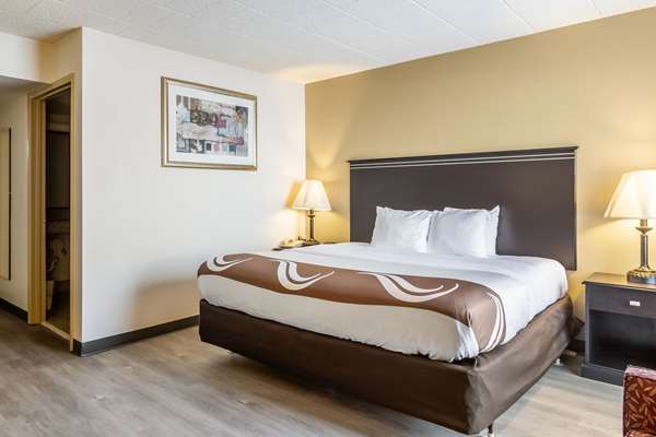 Suite - Quality Inn & Suites Indiana