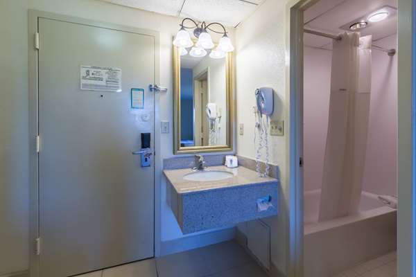  - Quality Inn & Suites West Chester