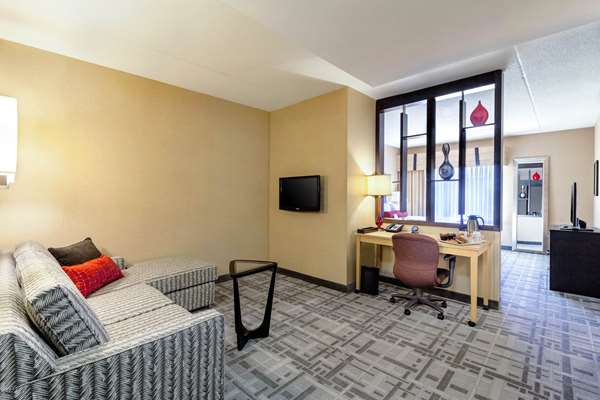 Suite - Cambria Hotel Downtown Pittsburgh